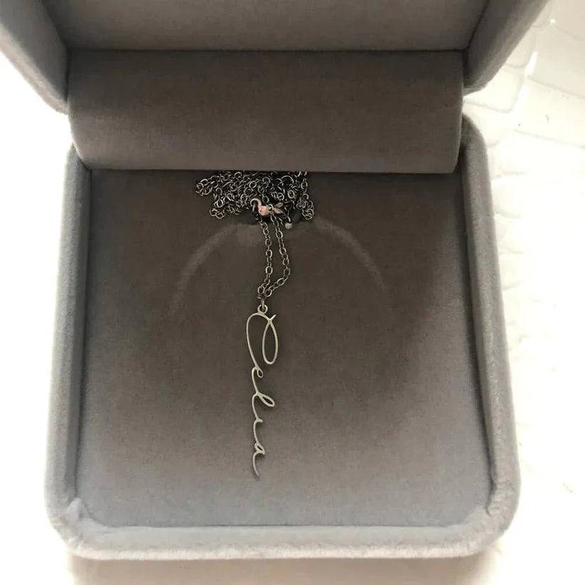 Custom Vertical Name Necklace – Personalized Jewelry Gift