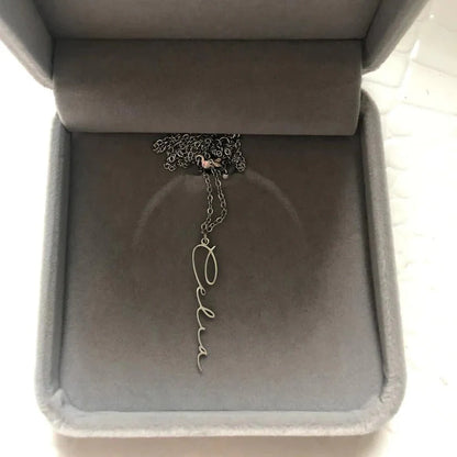 Custom Vertical Name Necklace – Personalized Jewelry Gift